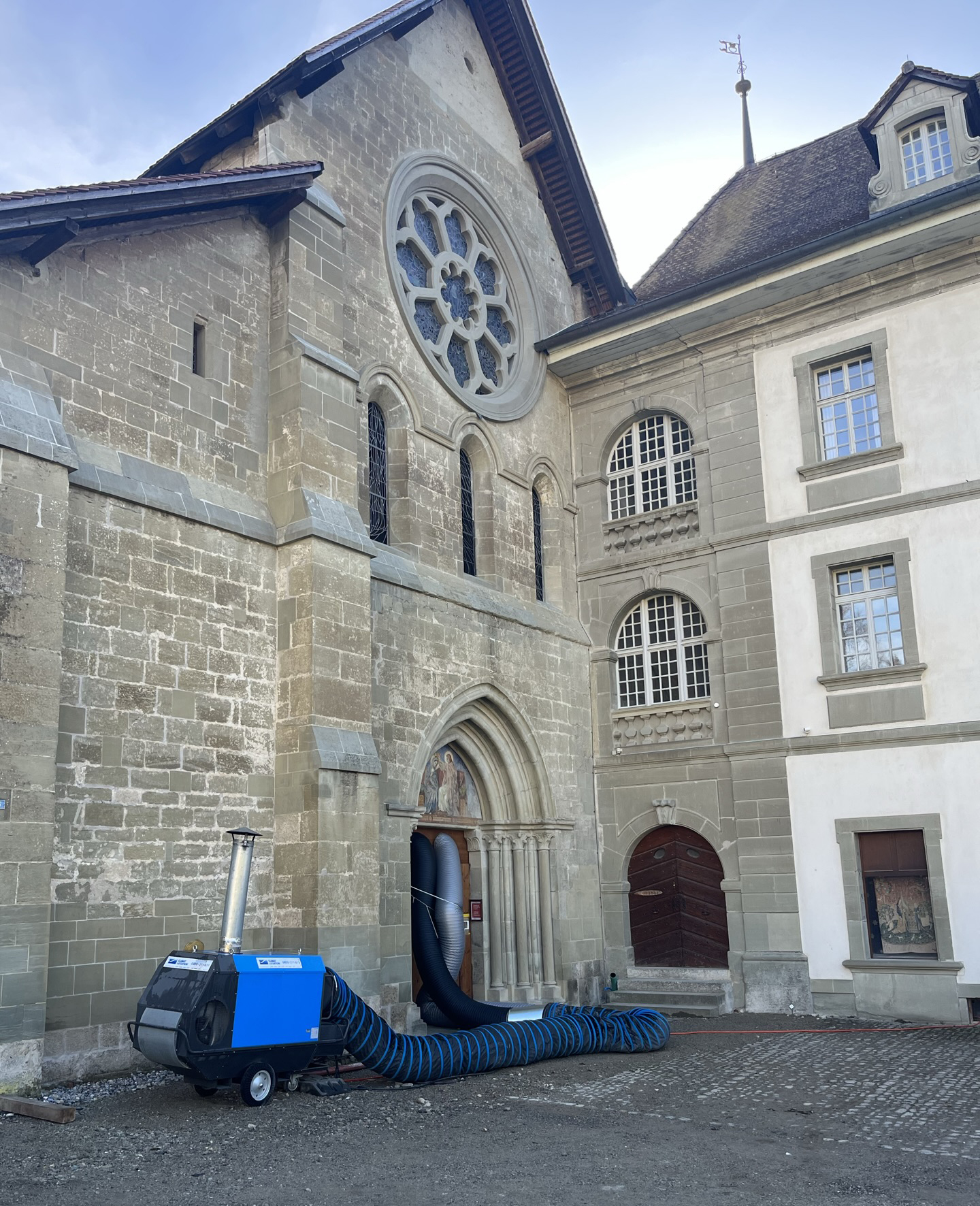 Chauffage pour la restauration de la plus ancienne église cistercienne de Suisse