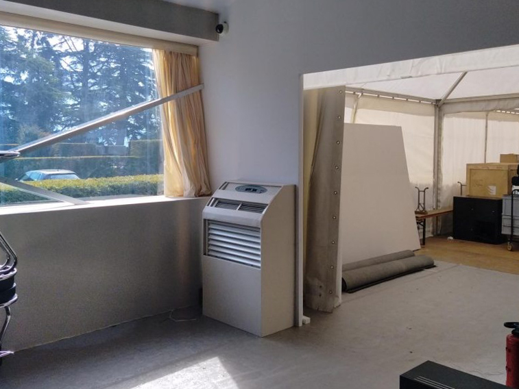 Location climatiseurs split : refroidissement d’une vente aux enchères dans un hôtel prestigieux (Genève)