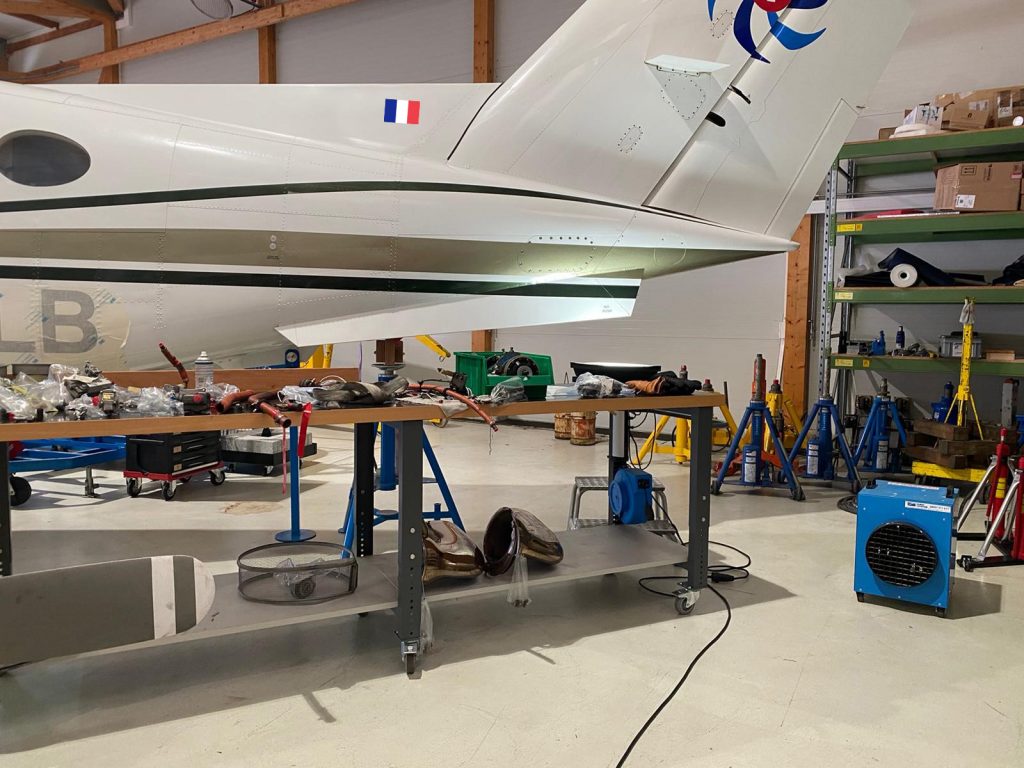 Un aéroport loue une solution de chauffage pour la rénovation de ses avions